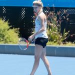 Eugenie Bouchard com uma raquete HEAD