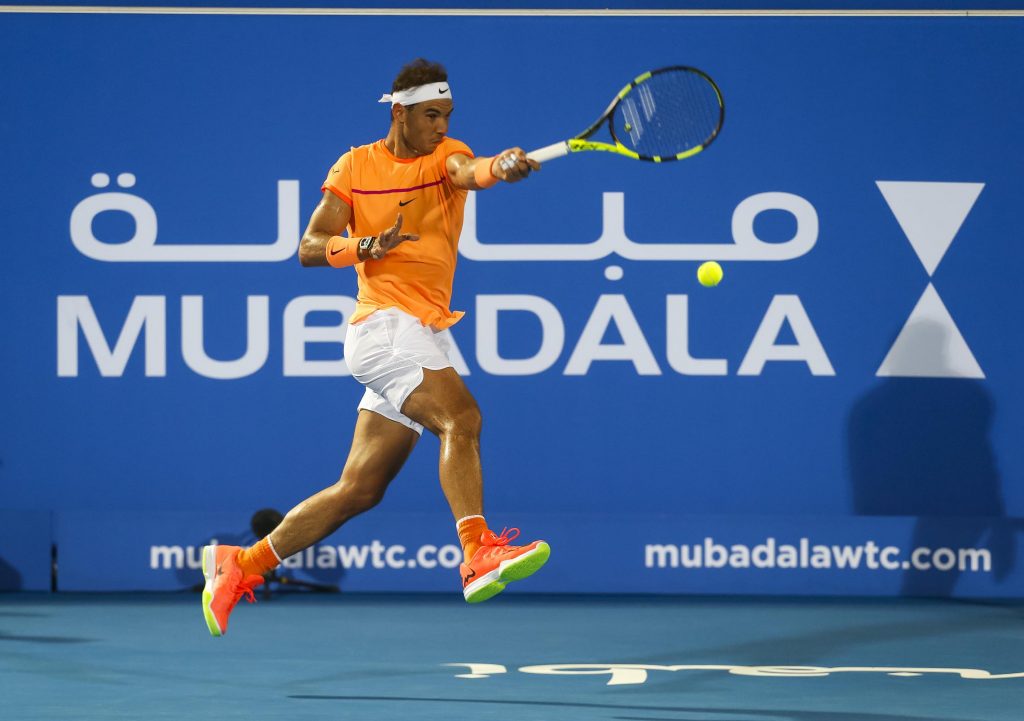 Rafael Nadal em ação em Abu Dhabi