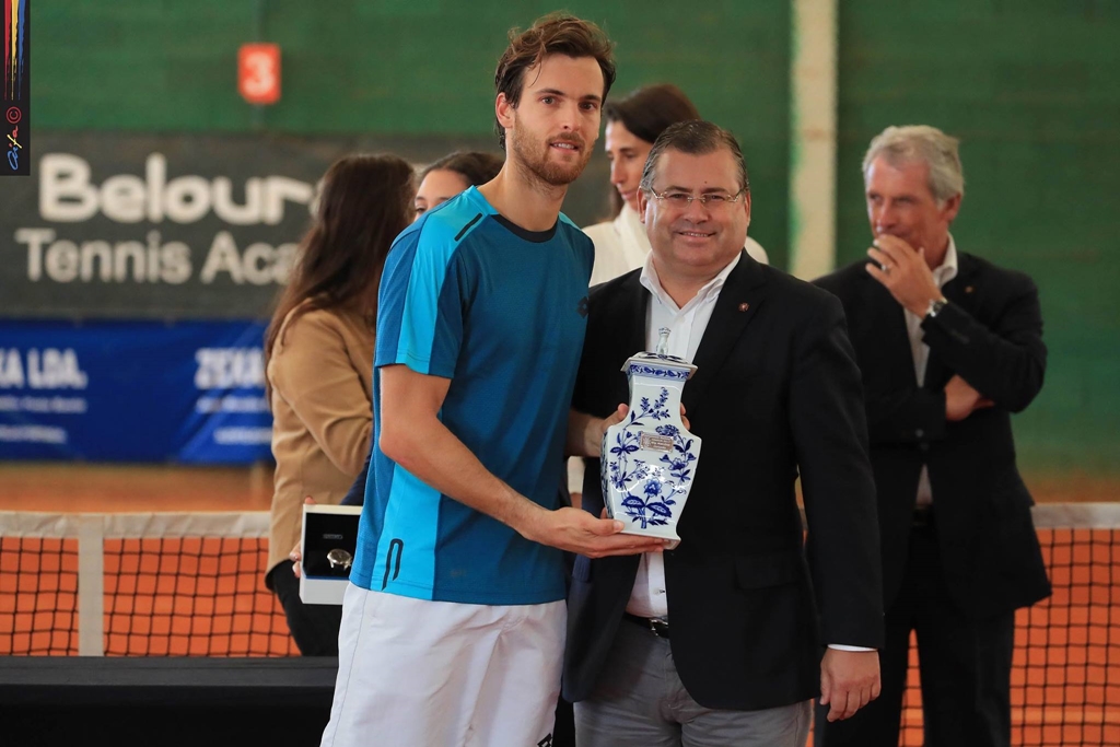 Vasco Costa e João Sousa