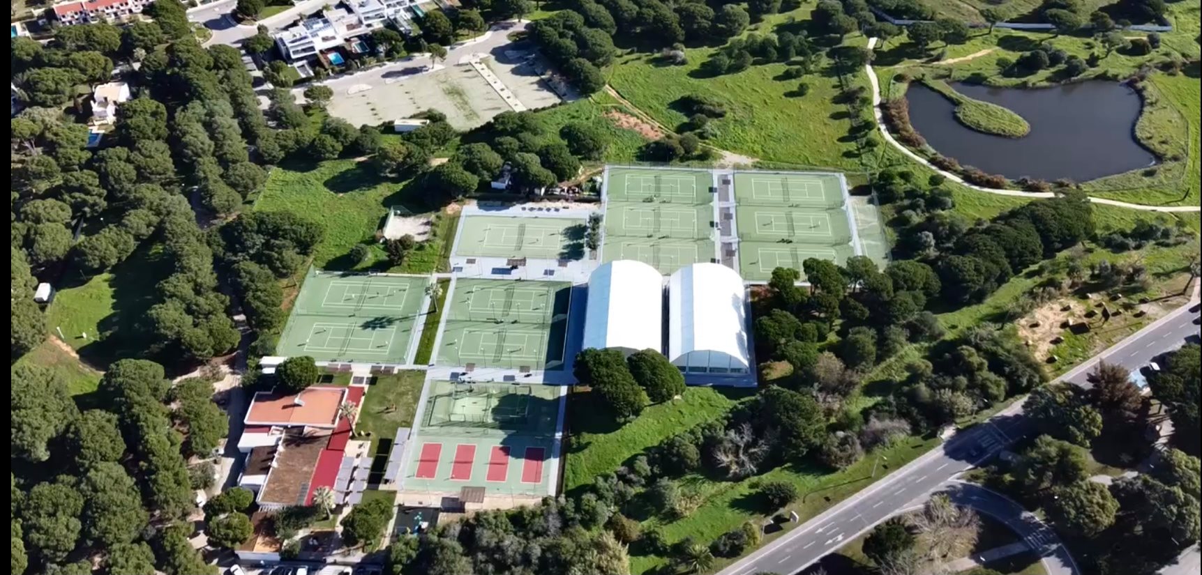 Portugal face Spain at the start of the Wheelchair Tennis Equipment
