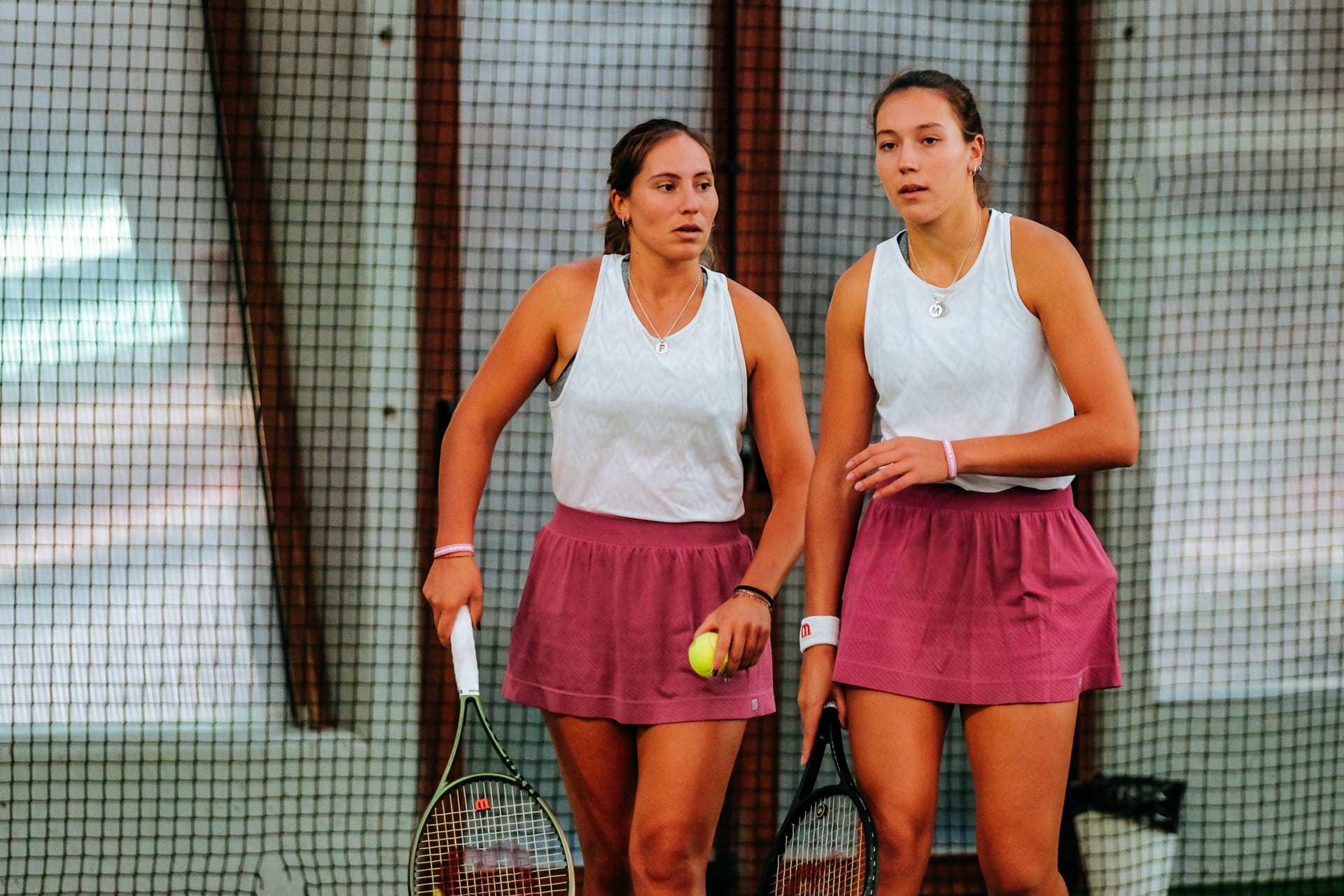 Francisca e Matilde alcançam quarta final de pares lado a