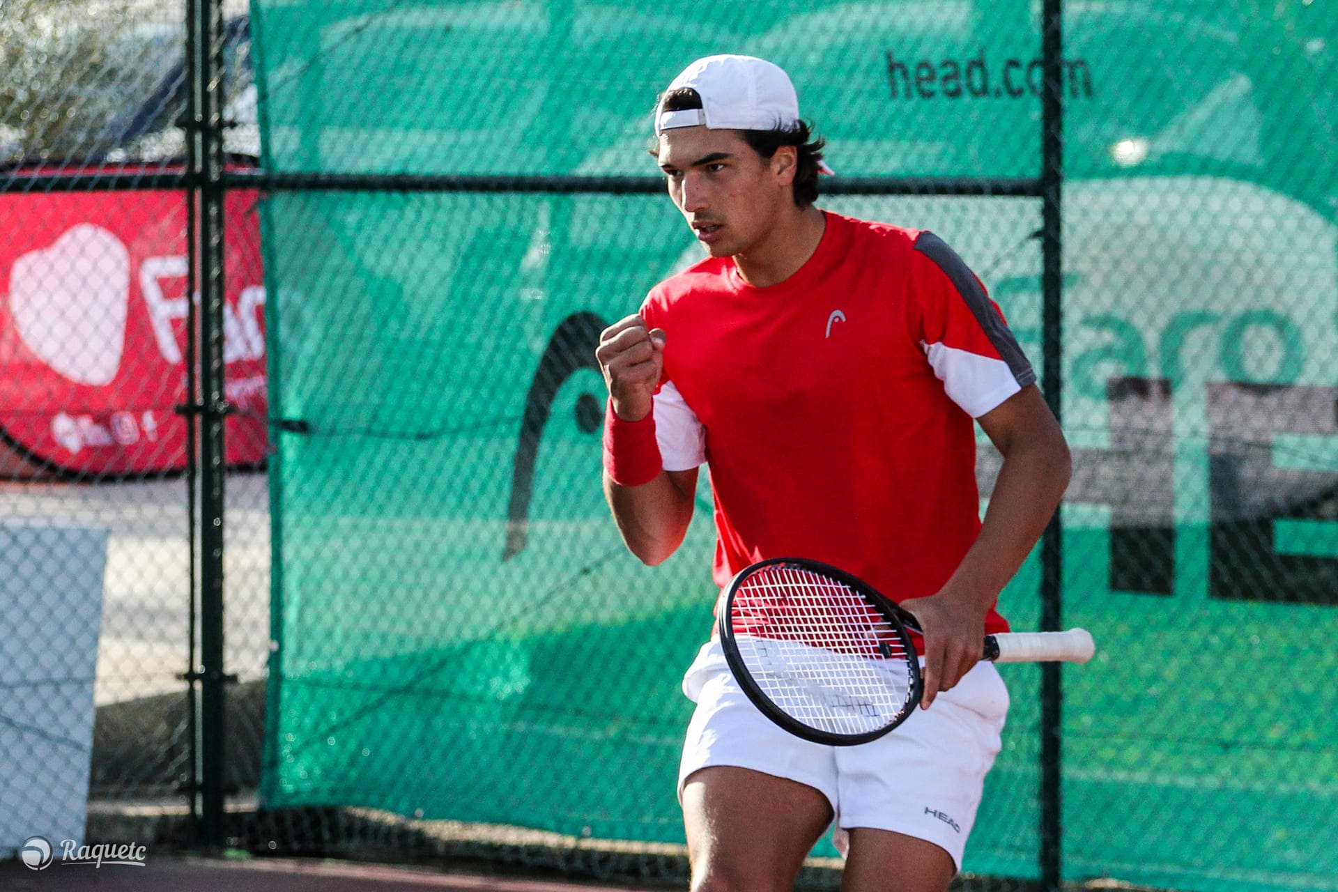 Henrique Rocha conclui quinzena dourada com conquista do título em Bakio