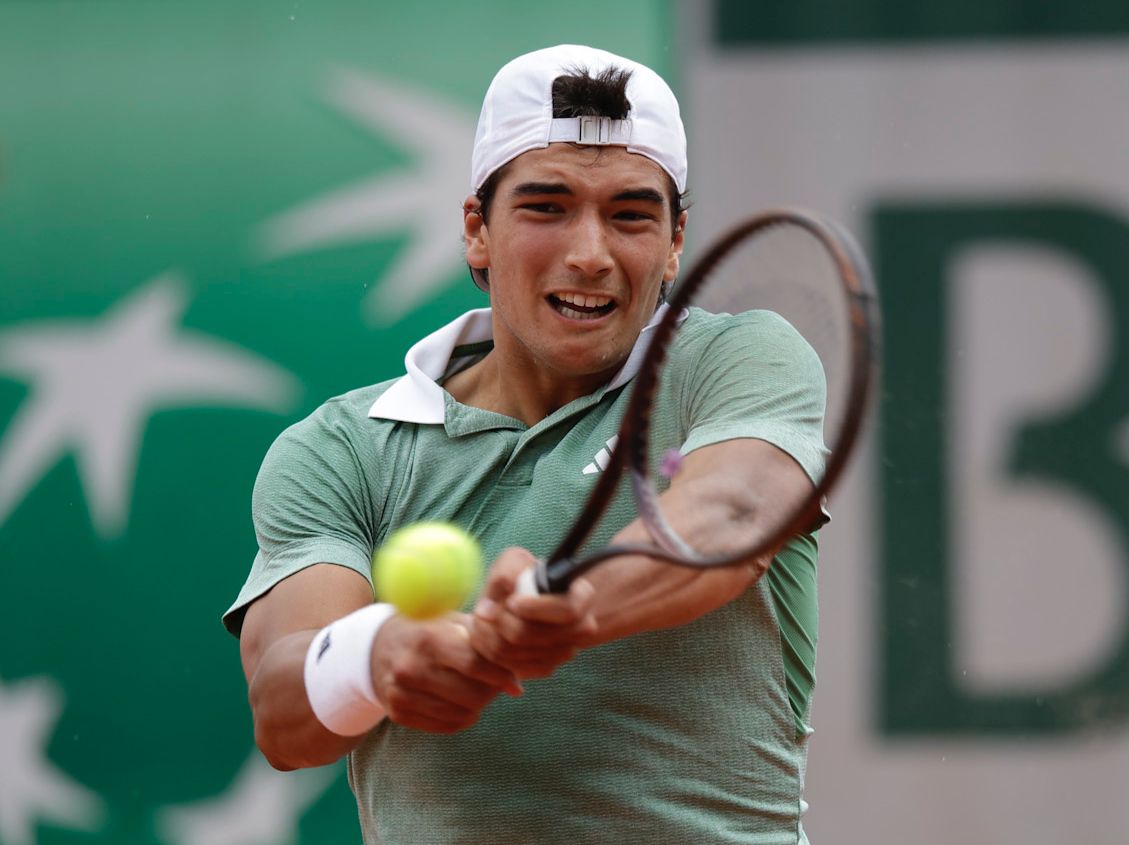 Tempestade interrompe estreia de Henrique Rocha em Roland-Garros