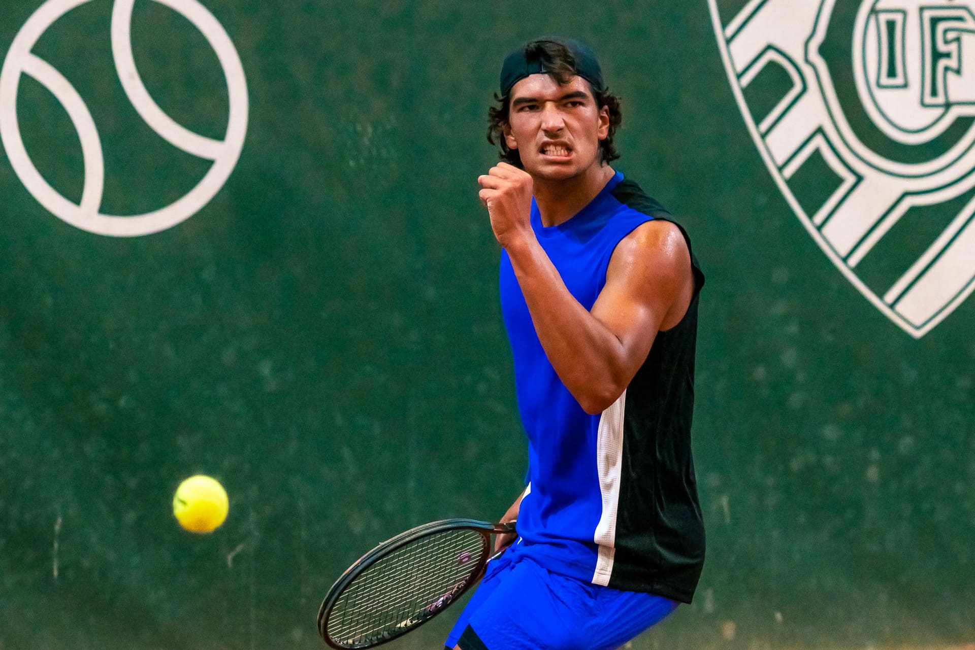 Henrique Rocha avança para os quartos de final em Guaiaquil após ...