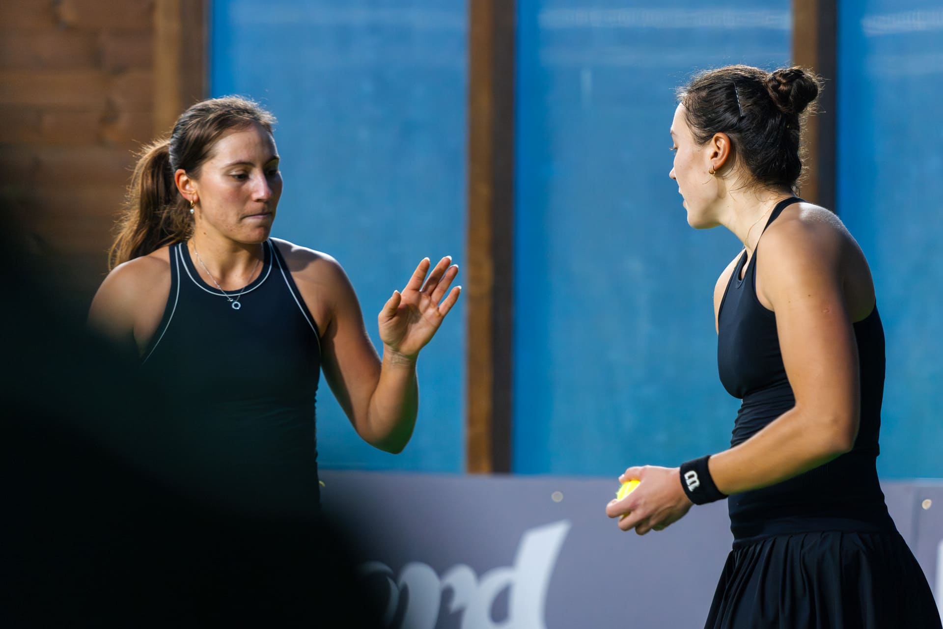 Ténis Irmãs Jorger desistem antes das meias-finais<