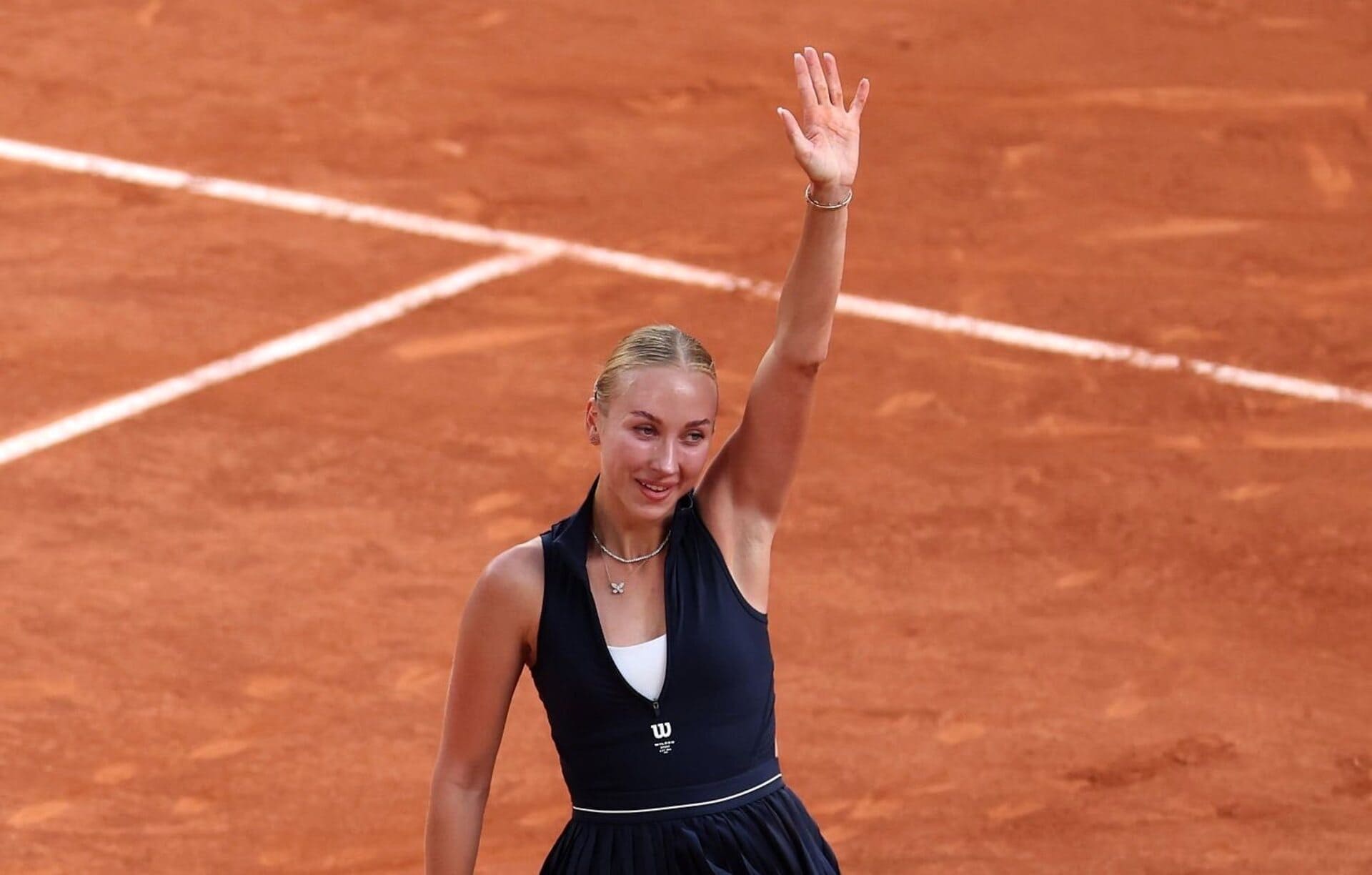Potapova dá a volta a Gauff e atira campeã para fora de Roland-Garros